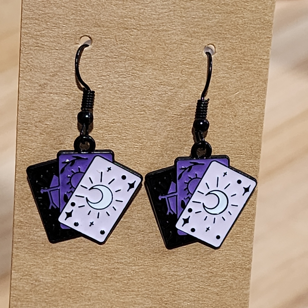 Handmade Set Of Witch Cat With Skull and Tarot Card Earrings - Picture 4 of 6